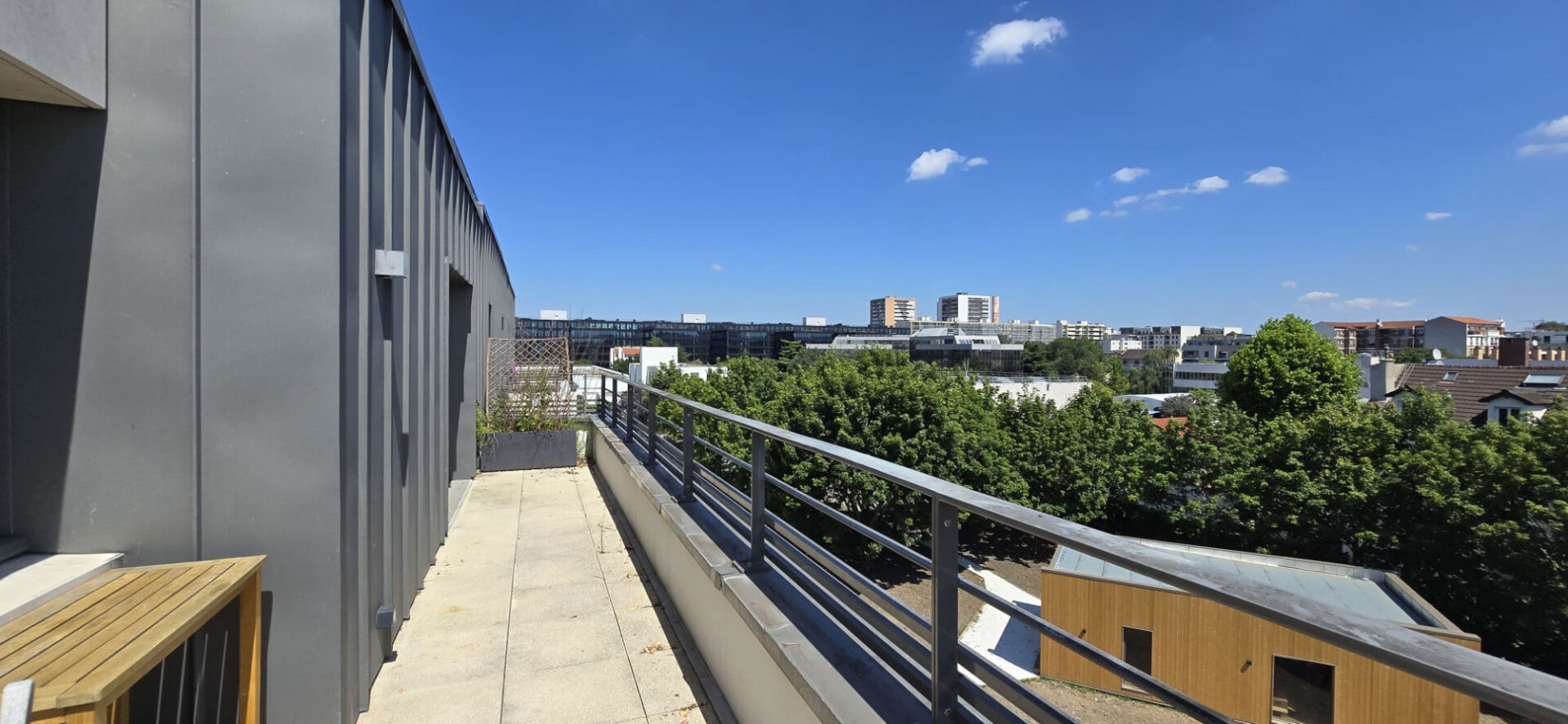 Appartement Clichy avec terrasse- 2 pièces de 47 m2 – Terrasse.