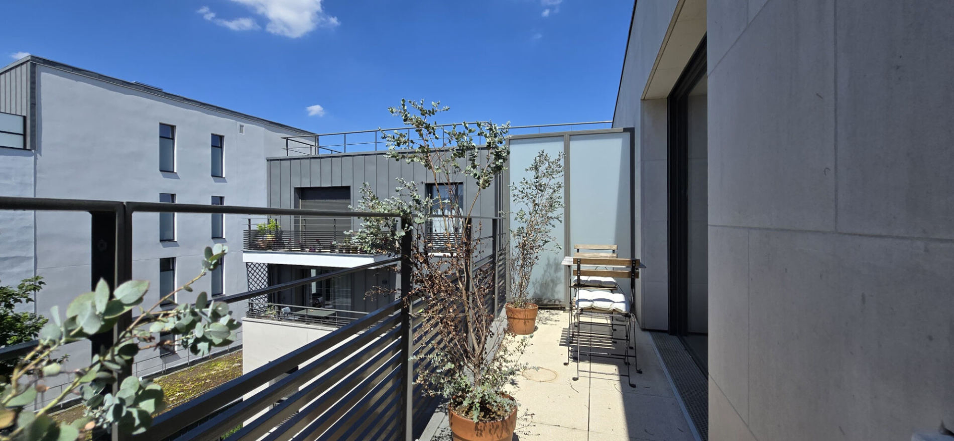 Appartement Clichy avec terrasse- 2 pièces de 47 m2 – Terrasse.
